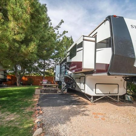 شقة موآب  في Outdoor Glamping Large 5Th Wheel Setup Ok4A المظهر الخارجي الصورة