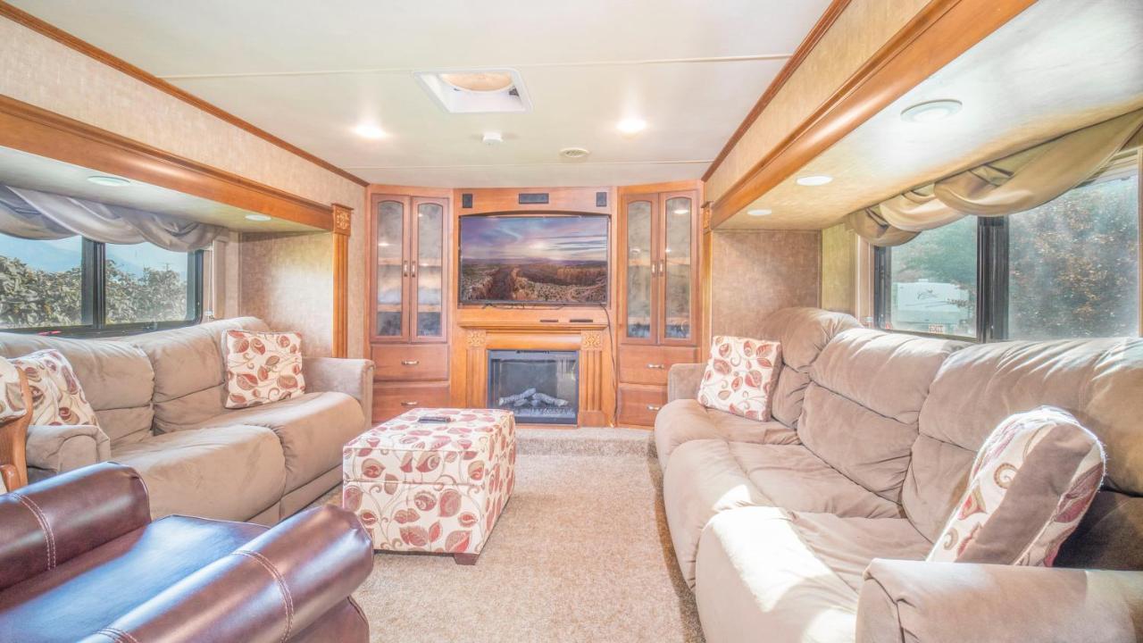 شقة موآب  في Outdoor Glamping Large 5Th Wheel Setup Ok4A المظهر الخارجي الصورة